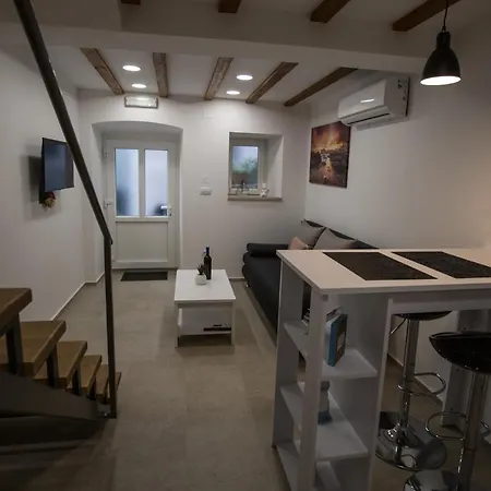 Apartament Mama Marija *